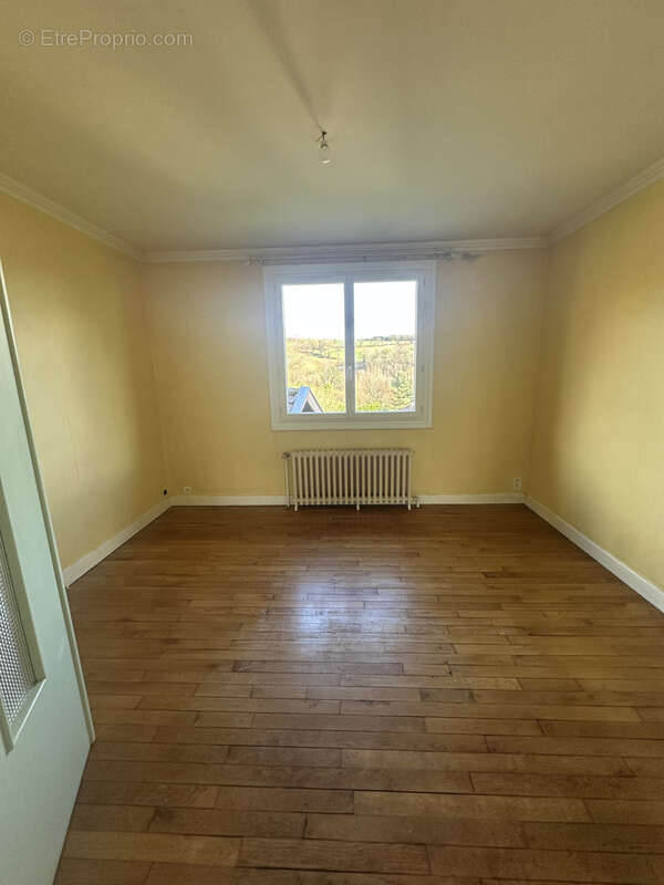 Maison à SAINT-REMY-SUR-DUROLLE