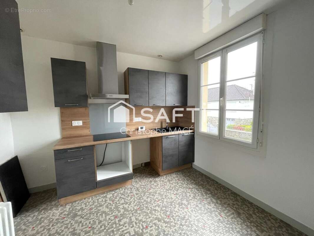 Photo 2 - Maison à LAVAL