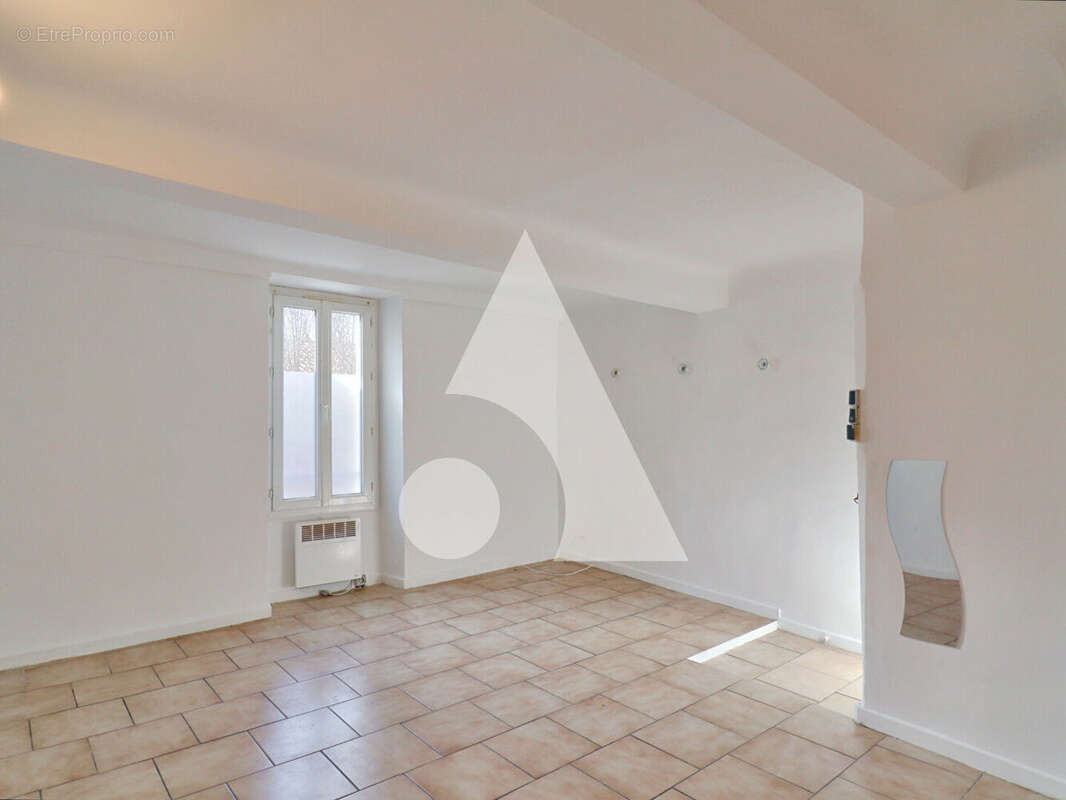 Maison à BEAUMONT-DE-PERTUIS