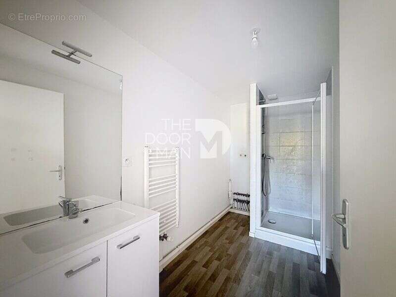 Appartement à LES SORINIERES