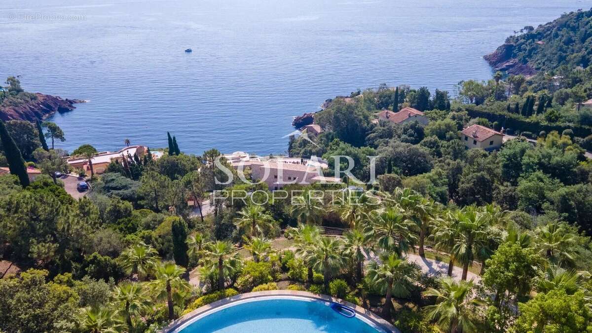 Maison à THEOULE-SUR-MER