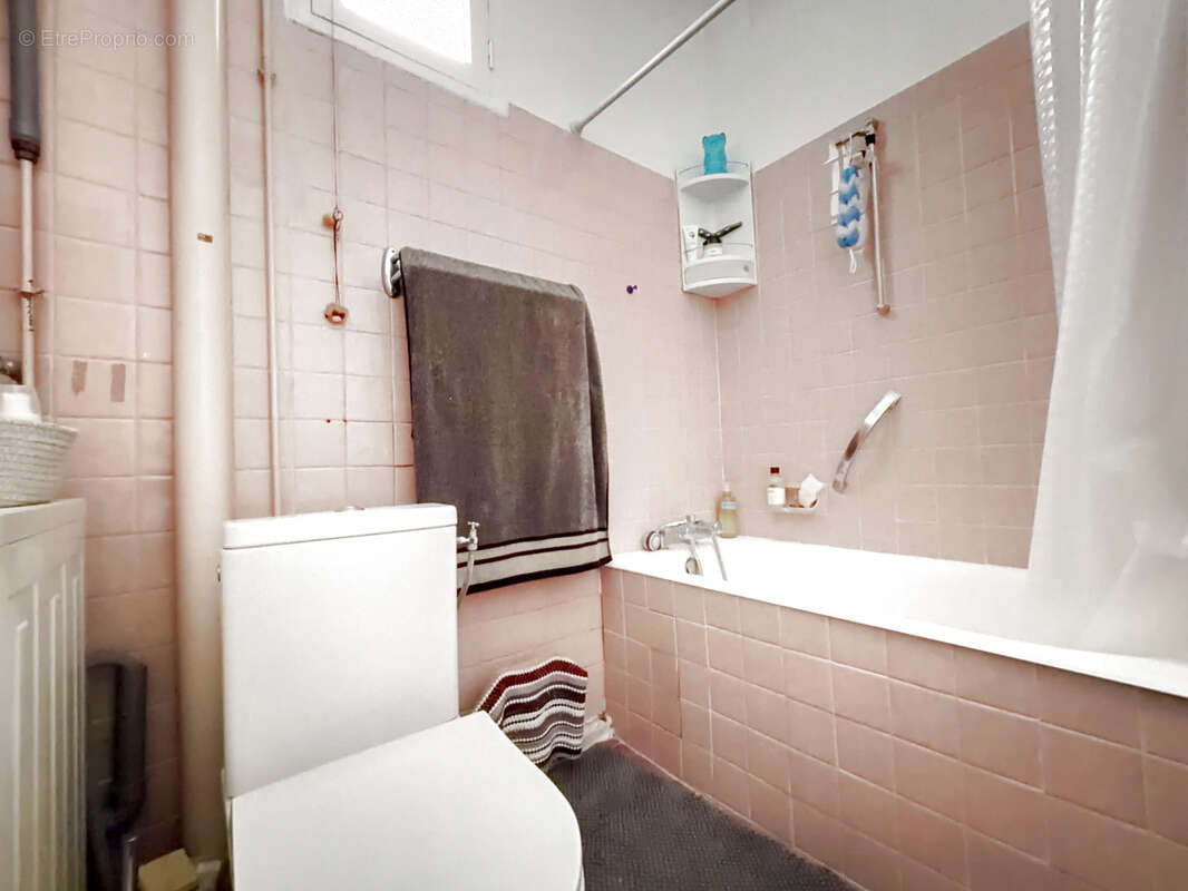 Appartement à CHARENTON-LE-PONT