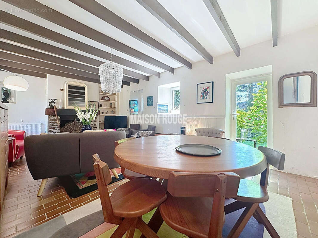 Maison à PLOUBEZRE
