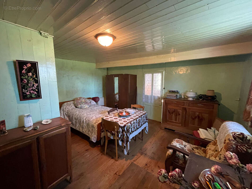 Maison à LA CROIX-SUR-GARTEMPE