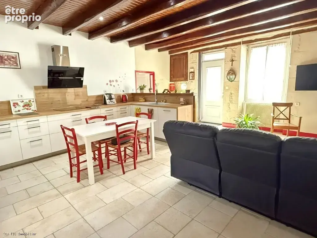 Maison En Pierre Rénovée Avec 4 Chambres - photo 5