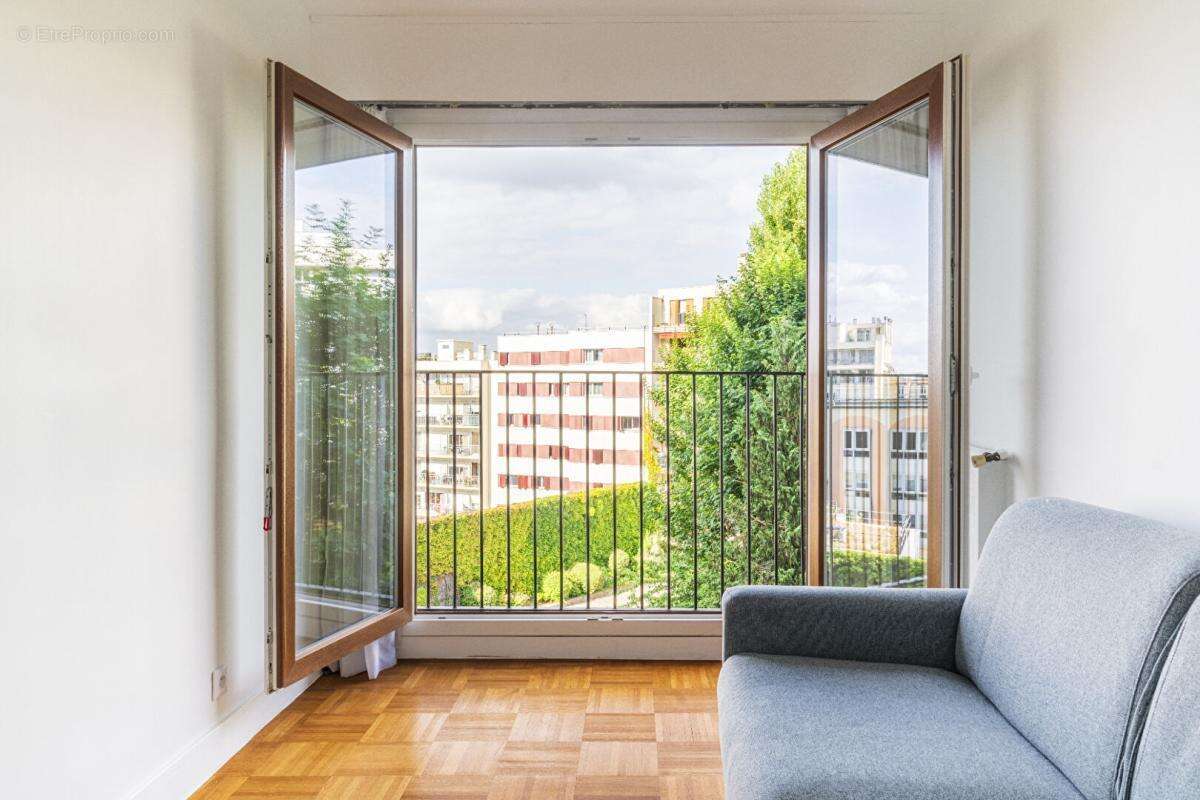 Appartement à PARIS-19E