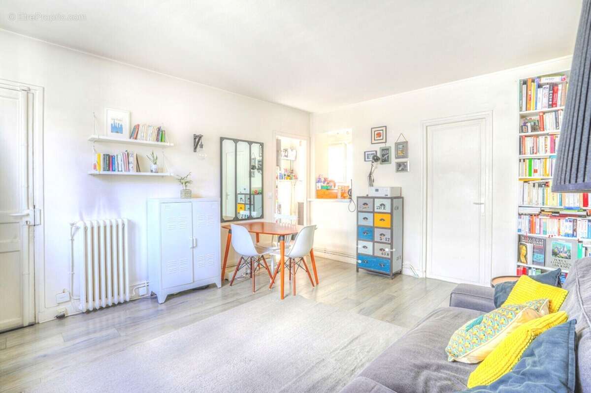 Appartement à PARIS-20E