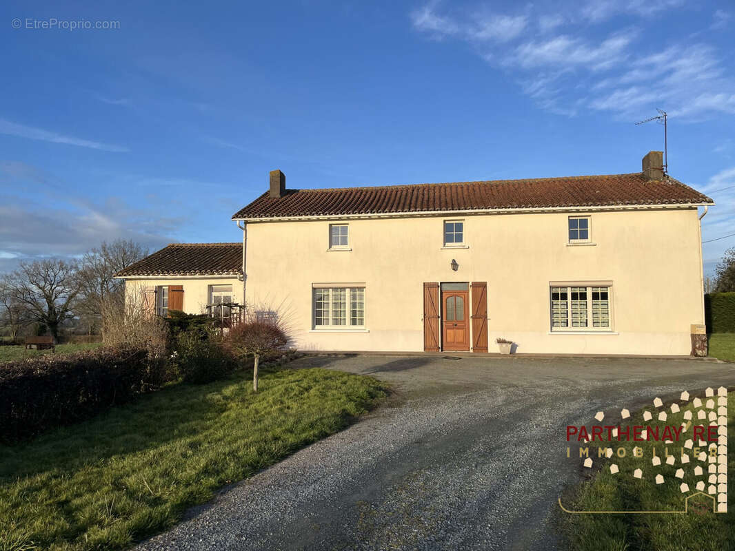 Maison à SAINT-AUBIN-LE-CLOUD