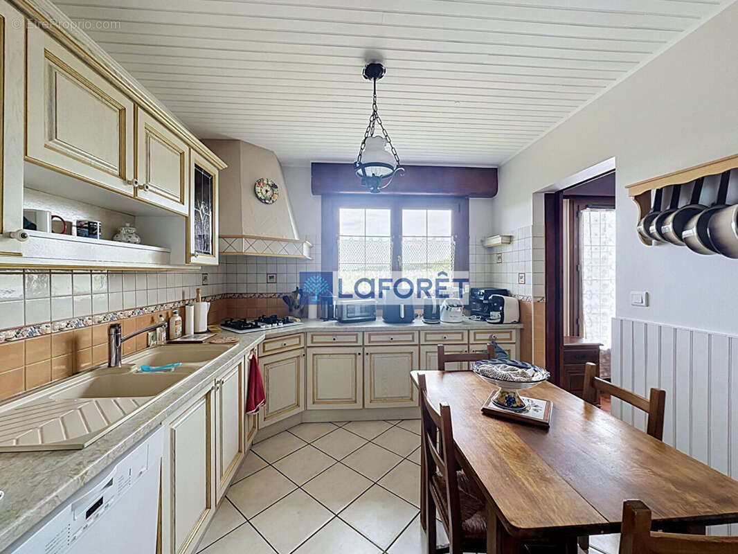 Maison à BETTANCOURT-LA-FERREE