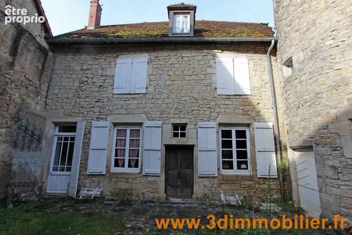 Maison 272 m² à Lons-Le-Saunier  - photo 7