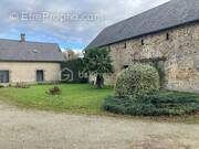 Maison à SAINT-OUEN-DES-TOITS