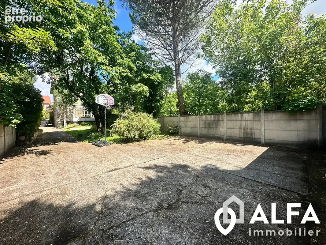 Meulière - Enghien Les Bains 6 pièce(s) 165 m2 - 535 m2 de terrain - photo 6