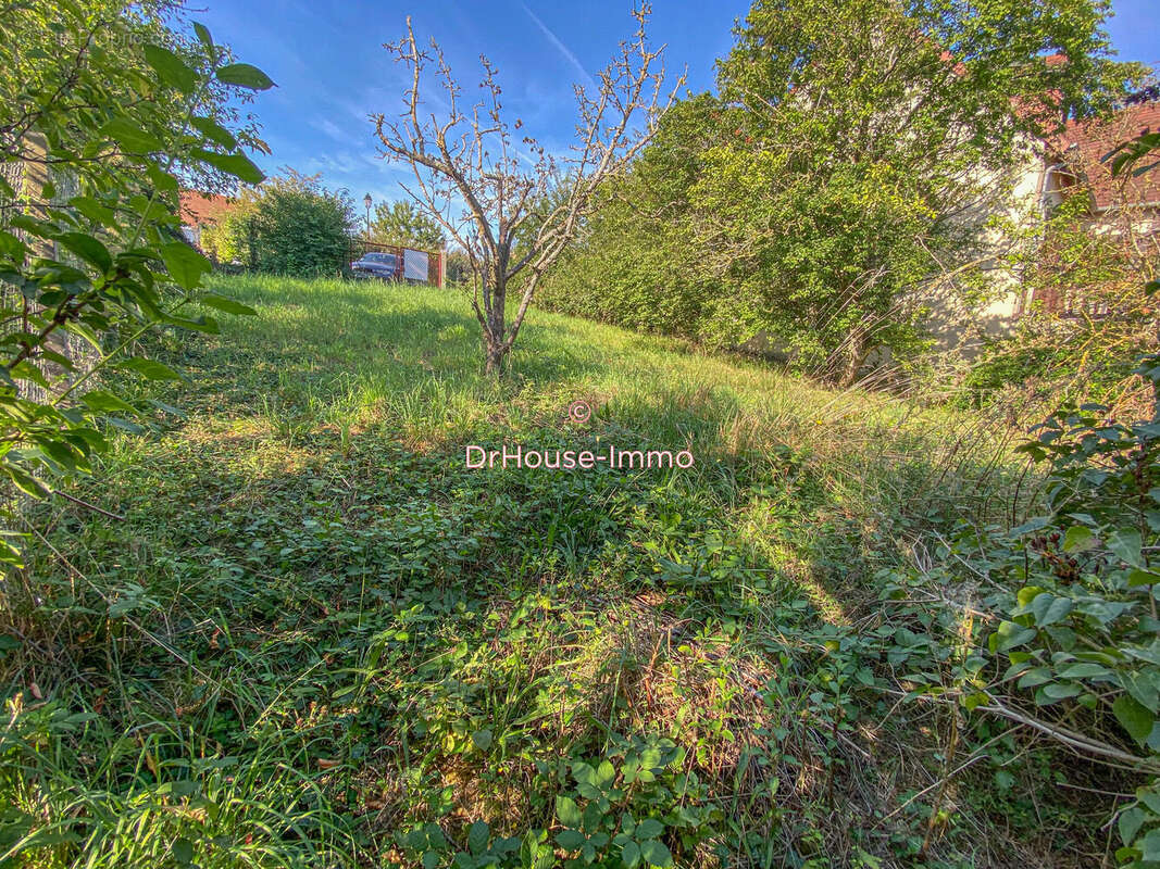 Terrain à GUERVILLE