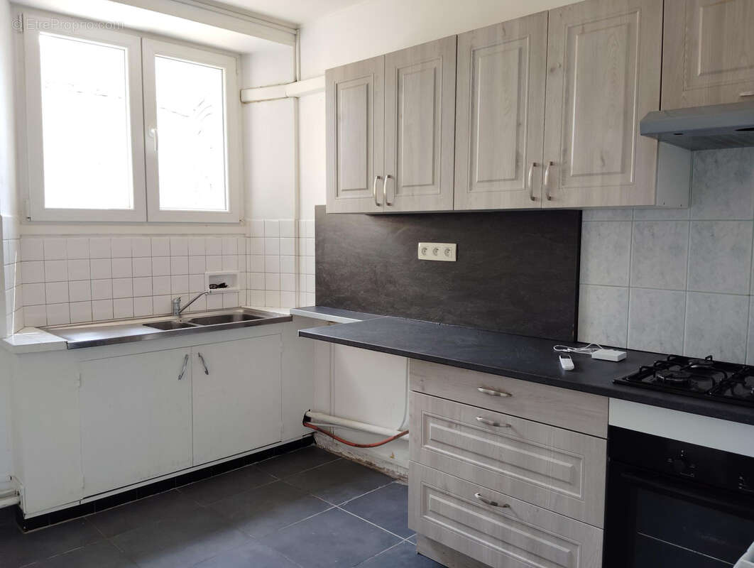 Maison à TOURS-SUR-MARNE
