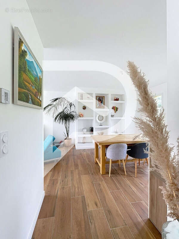 Maison à FREJAIROLLES