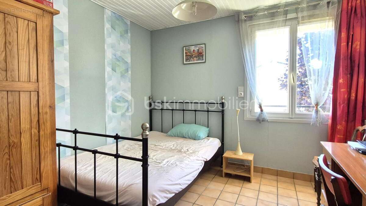 Grande maison familiale de 164 m² – 5 chambres – DPE C – Proche gare TGV - photo 11