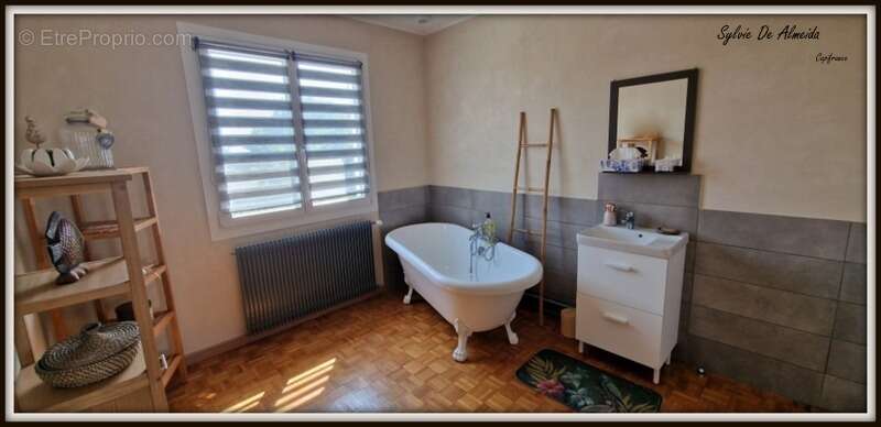 Maison à vendre 5 pièces SENNECE LES MACON (71)terrain clos 1600 m² piscine - photo 9
