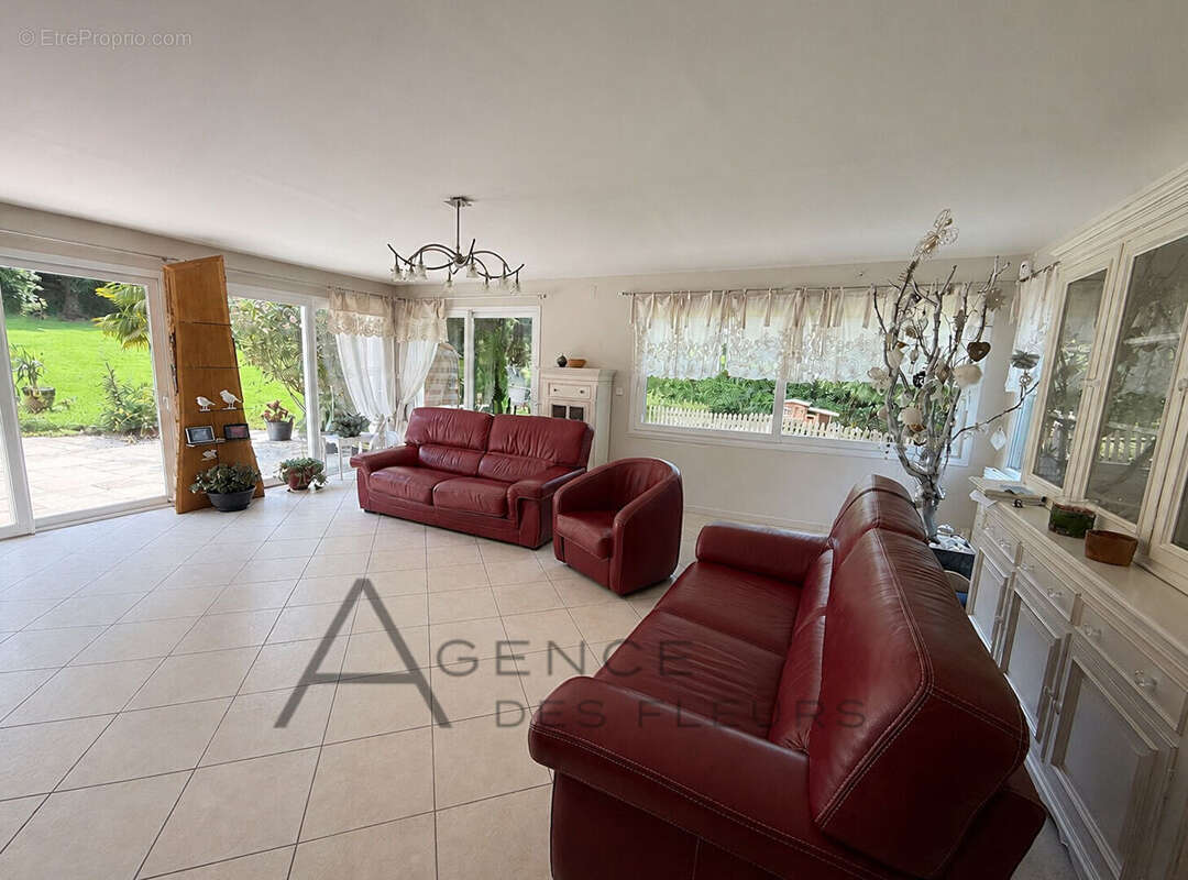 Maison Saint Germain De Pasquier 7 pièce(s)  4298 M²  de terrain - photo 7