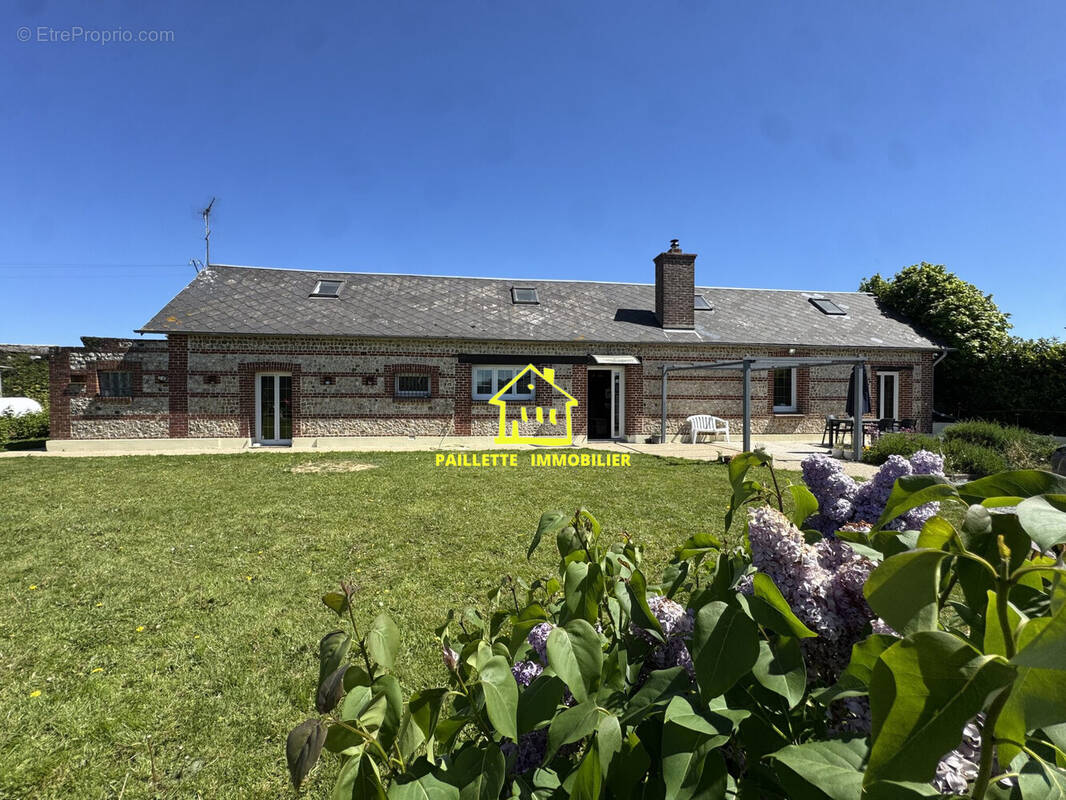 Maison à GONNEVILLE-LA-MALLET