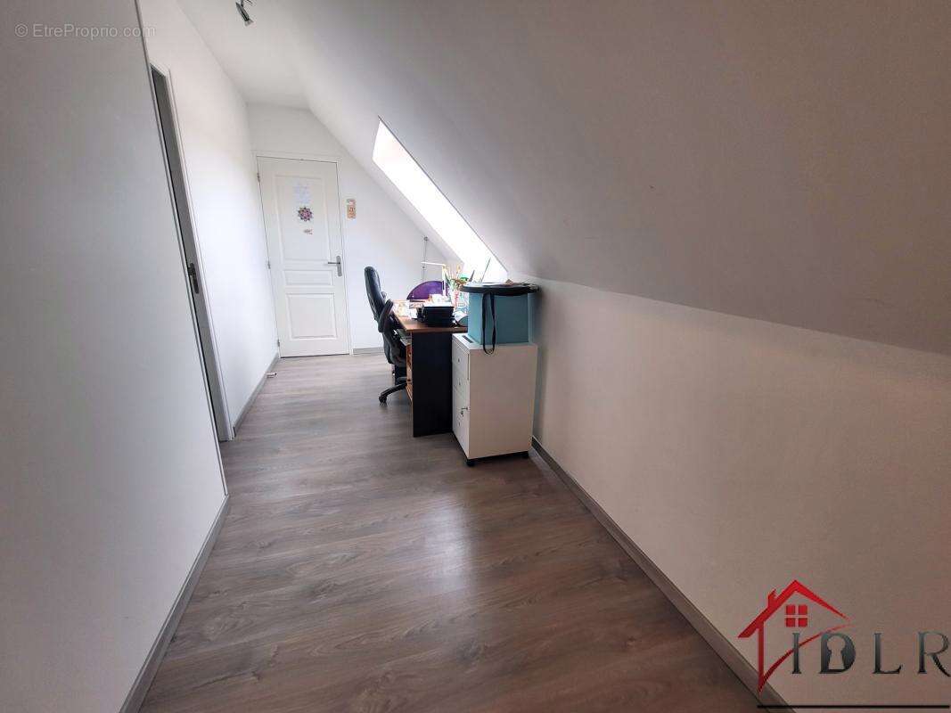 Maison à GRANDPUITS-BAILLY-CARROIS