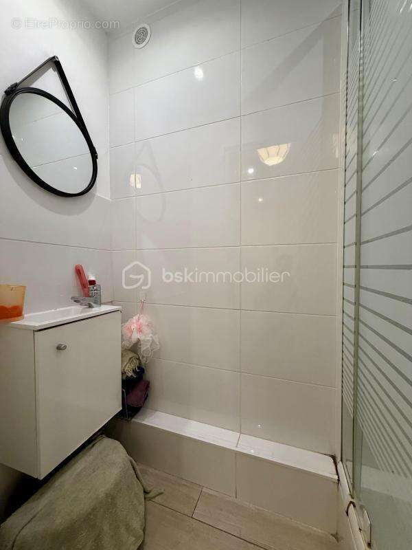 Appartement f4 76m2 + parking + cave - photo 11