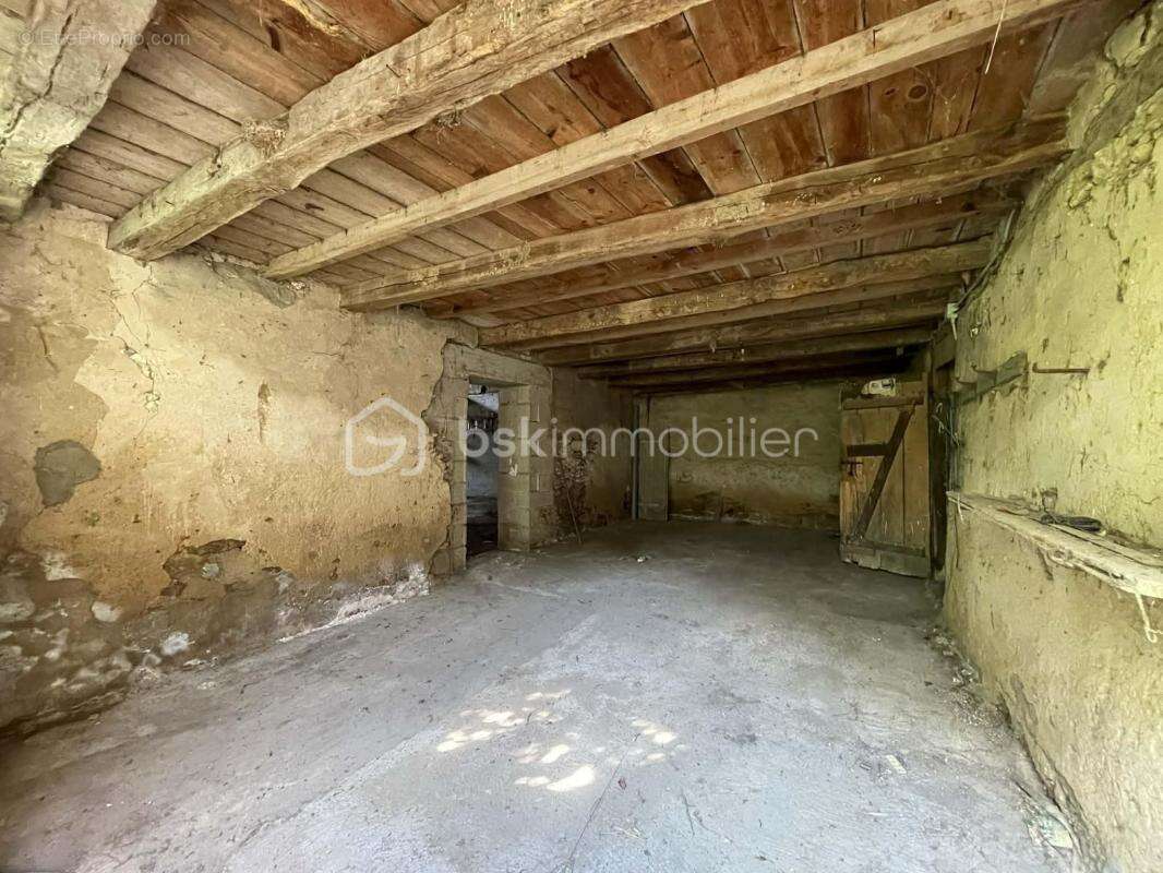 Maison à SOMMEVOIRE