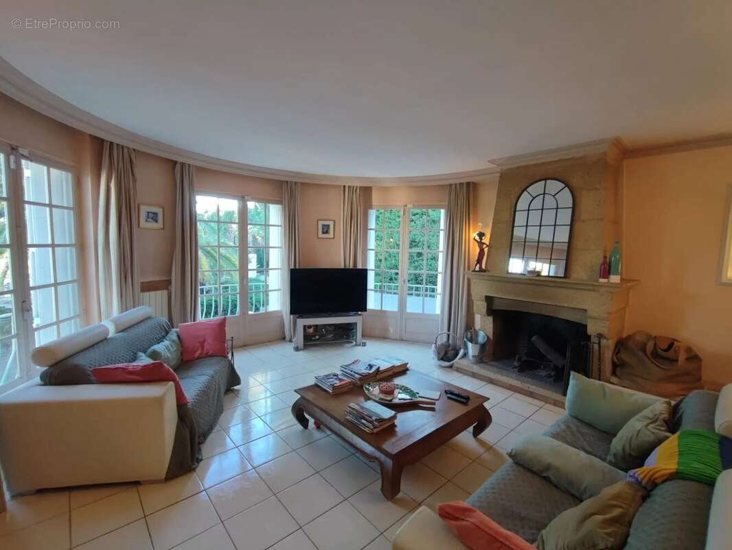 Maison à LA FARLEDE