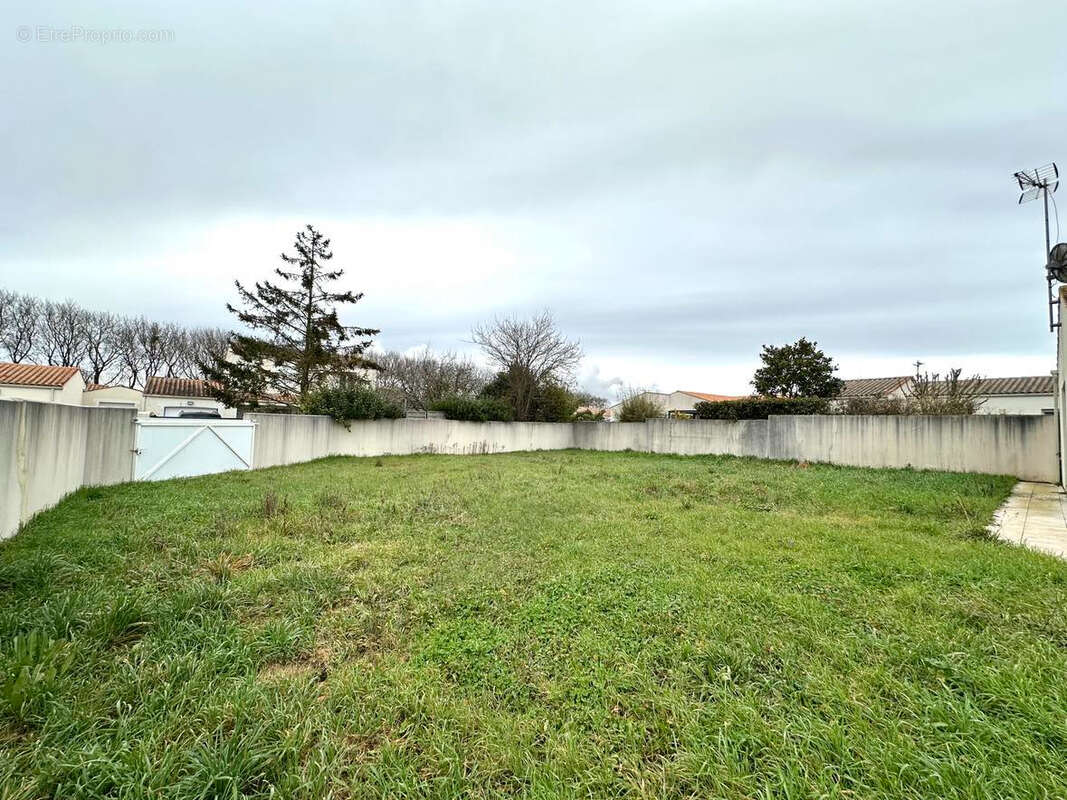 Maison à SAINT-ROGATIEN