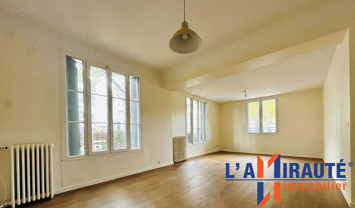 Maison à SARTROUVILLE