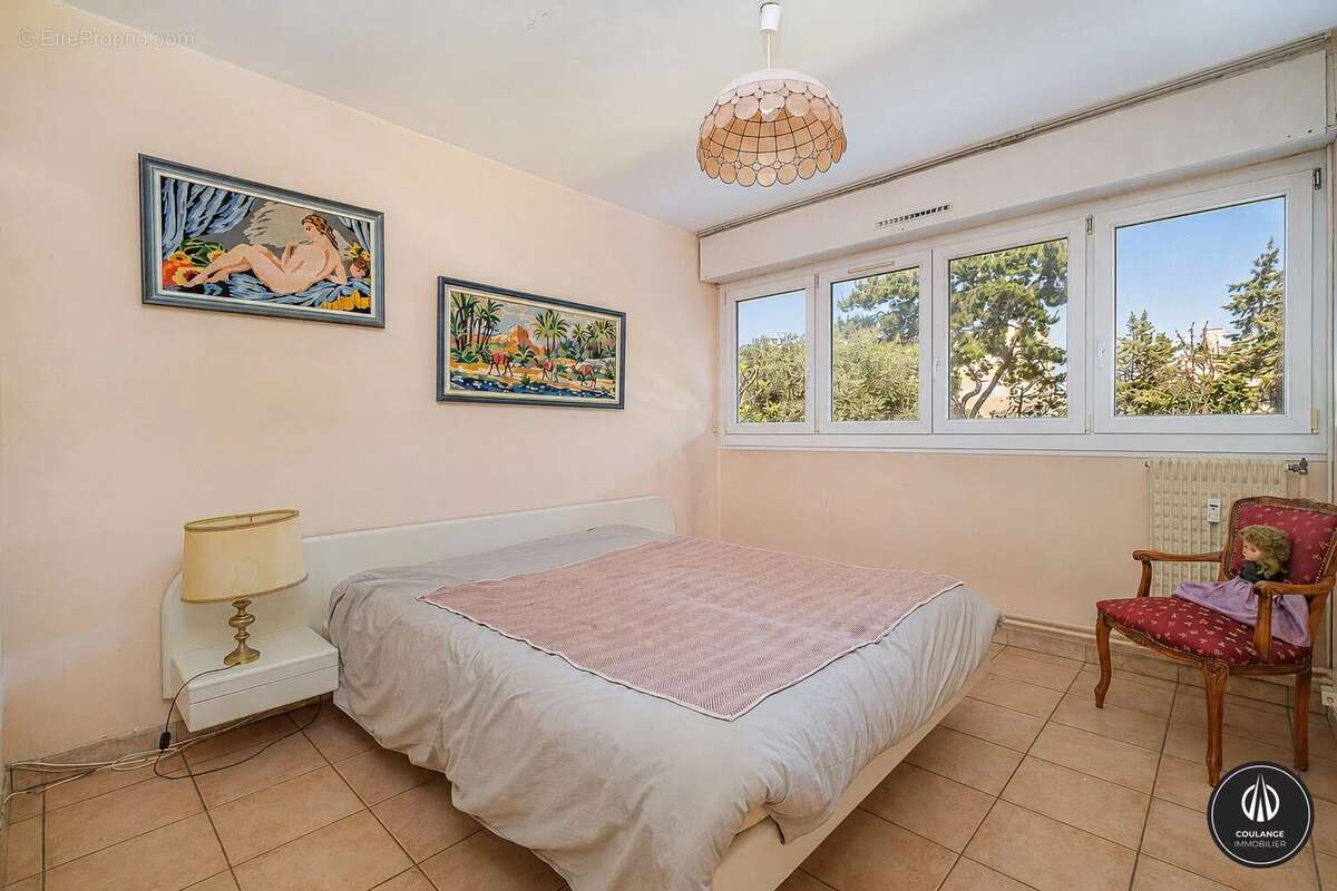 Appartement à MARSEILLE-8E