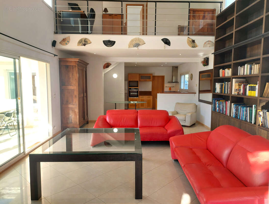 Maison à VILLENEUVE-LES-MAGUELONE