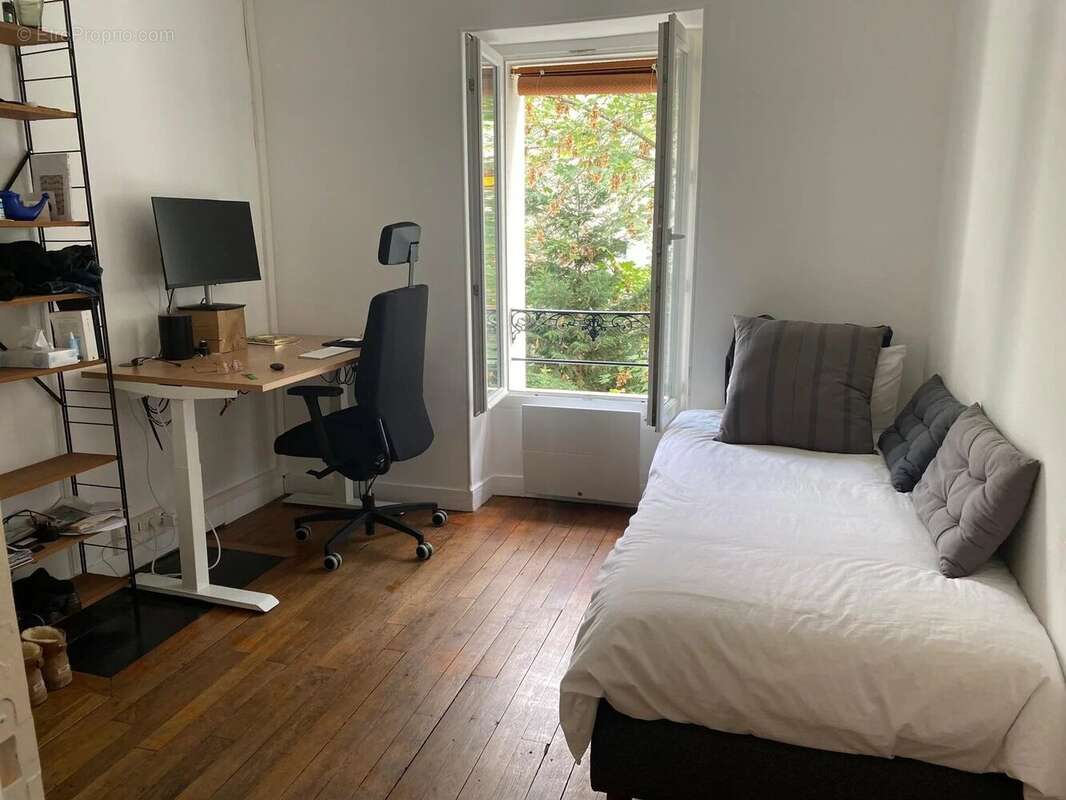 Appartement à PARIS-11E