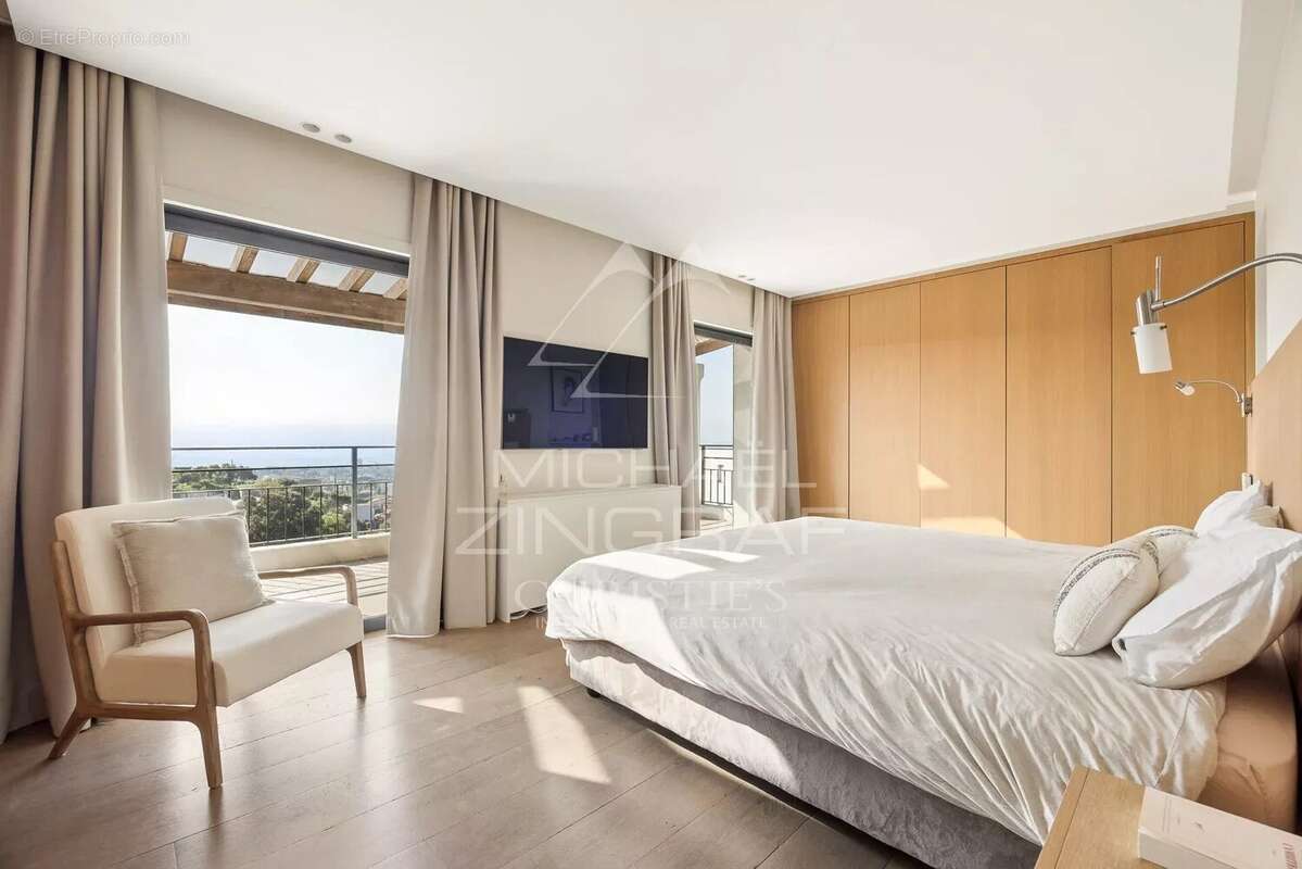 Maison à CAGNES-SUR-MER
