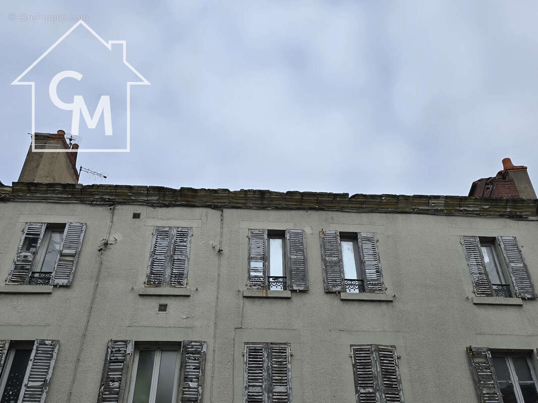 Immeuble de rapport à réhabiliter entièrement   Centre-ville de Vierzon - photo 8
