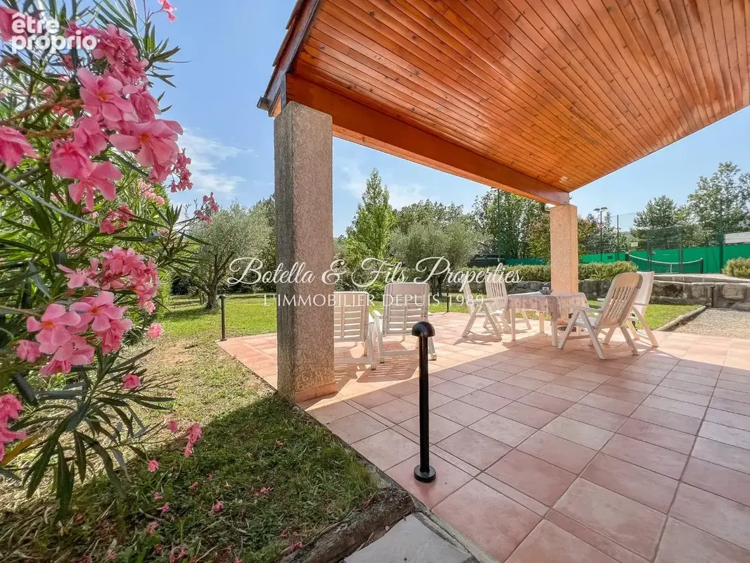 Maison 6 pièces 140 m² à vendre à Vallon-Pont-D'arc (07150) - photo 19