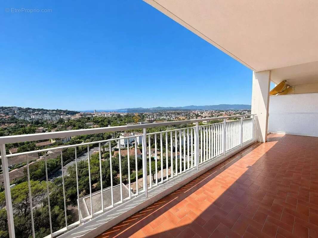 Appartement à SAINT-RAPHAEL