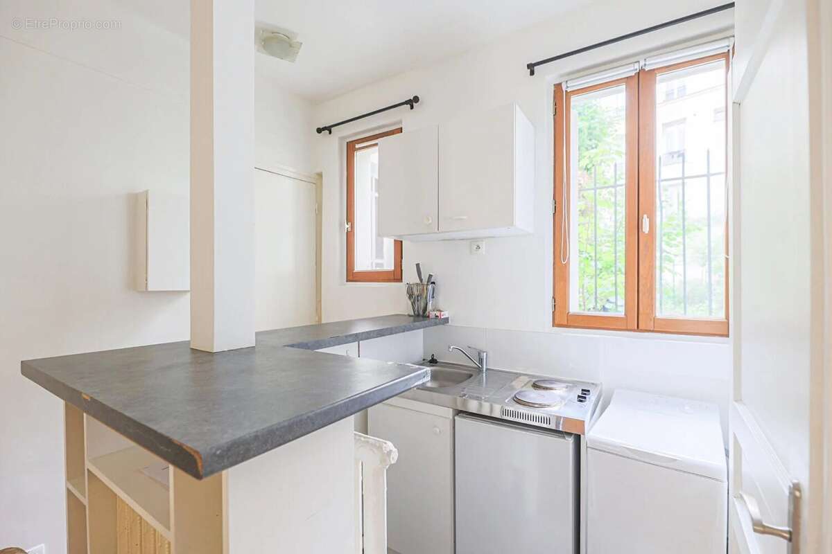 Appartement à PARIS-18E