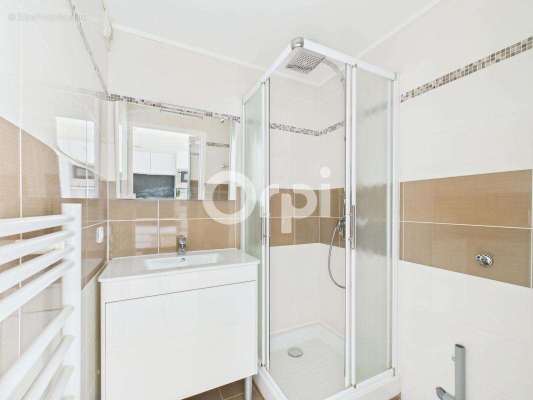 Appartement à MANDELIEU-LA-NAPOULE