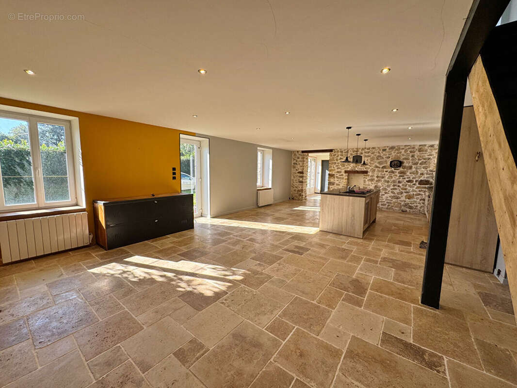 Maison à BRICQUEBEC