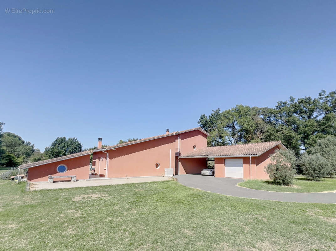 Maison à CAMBOUNET-SUR-LE-SOR