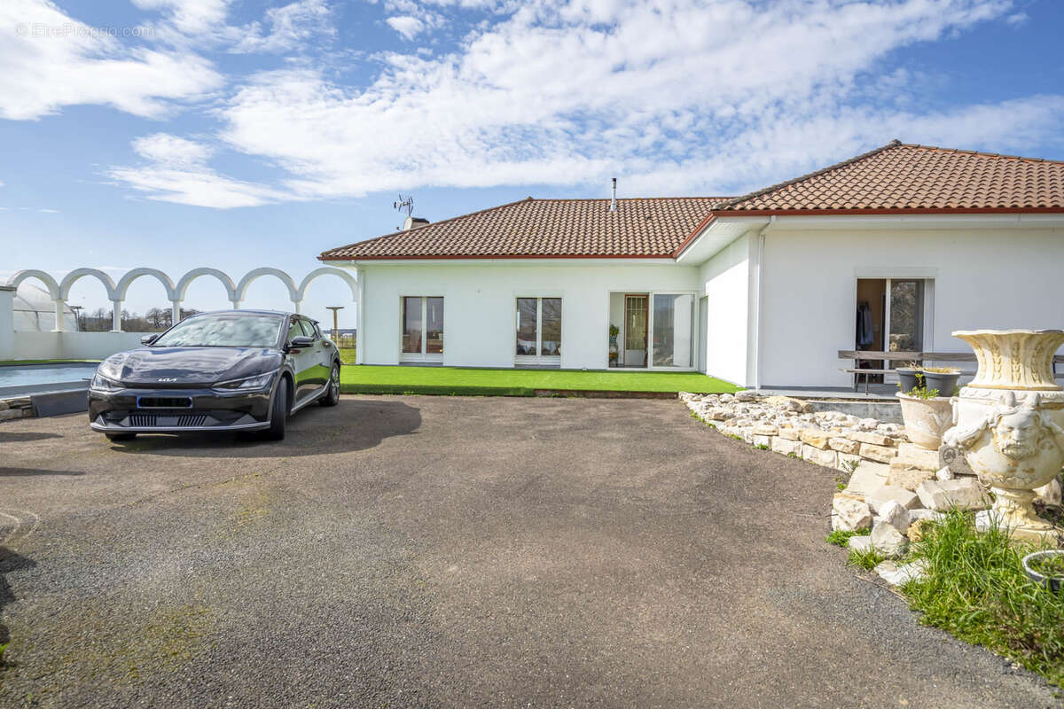Maison à PEY
