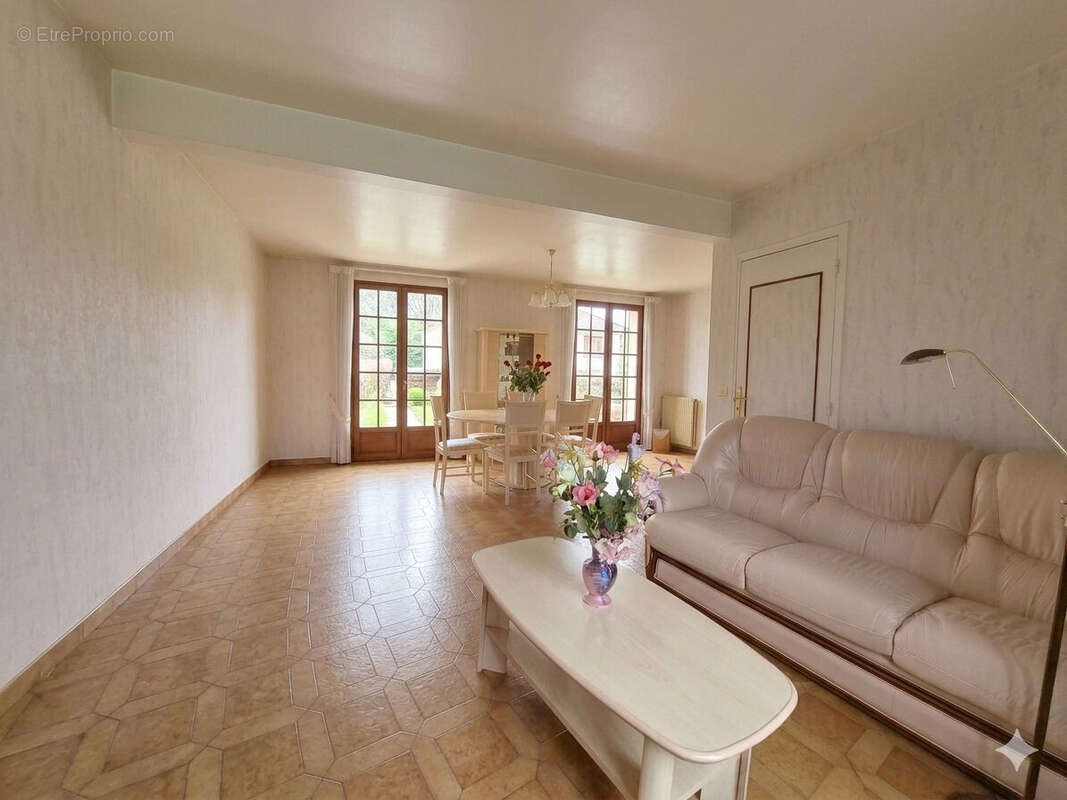 Maison à LE BLANC-MESNIL