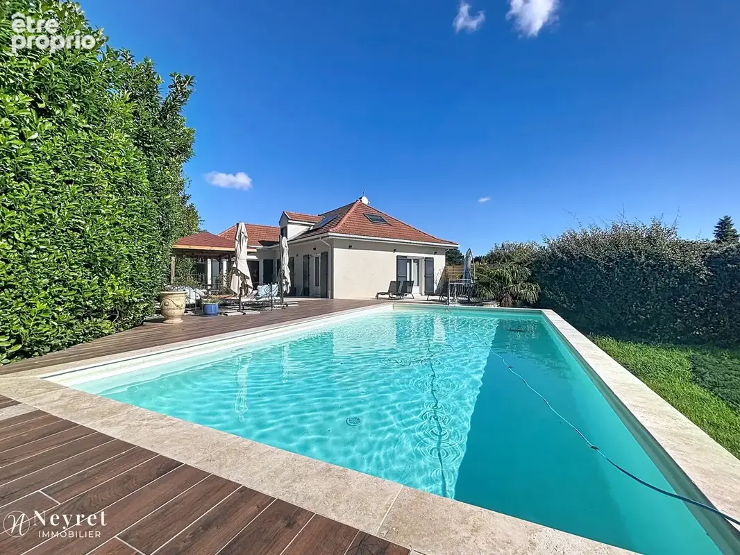 Photo Maison à Communay au prix de 575 000€