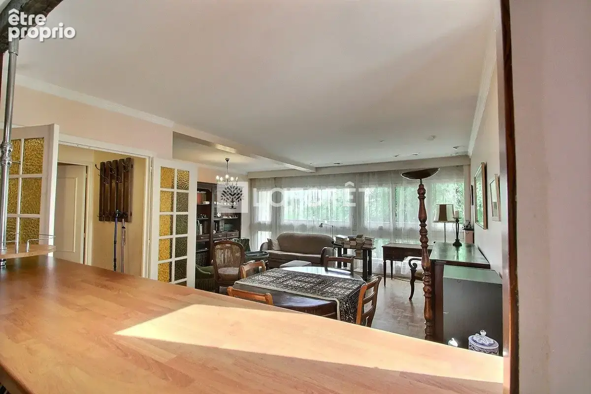Appartement à NANTERRE