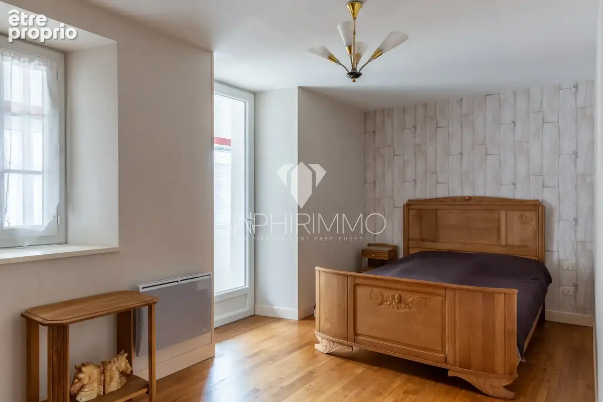 Maison d'habitation en pierre 4 pièces - 112m2 - au cœur du bourg - photo 12