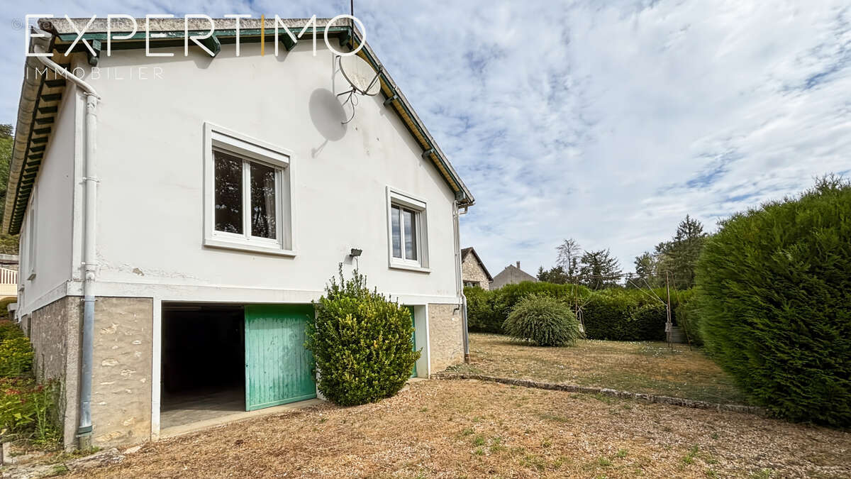 Maison de plain-pied avec dépendances à CHALO SAINT-MARS - photo 10