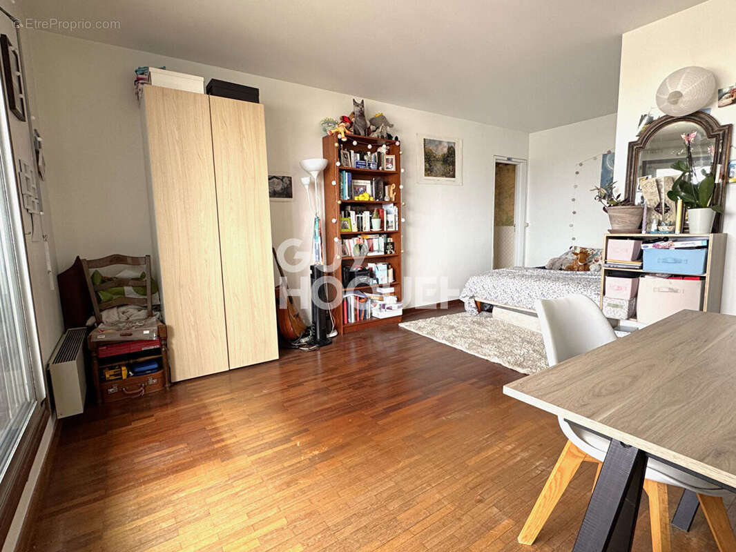Appartement à PARIS-12E