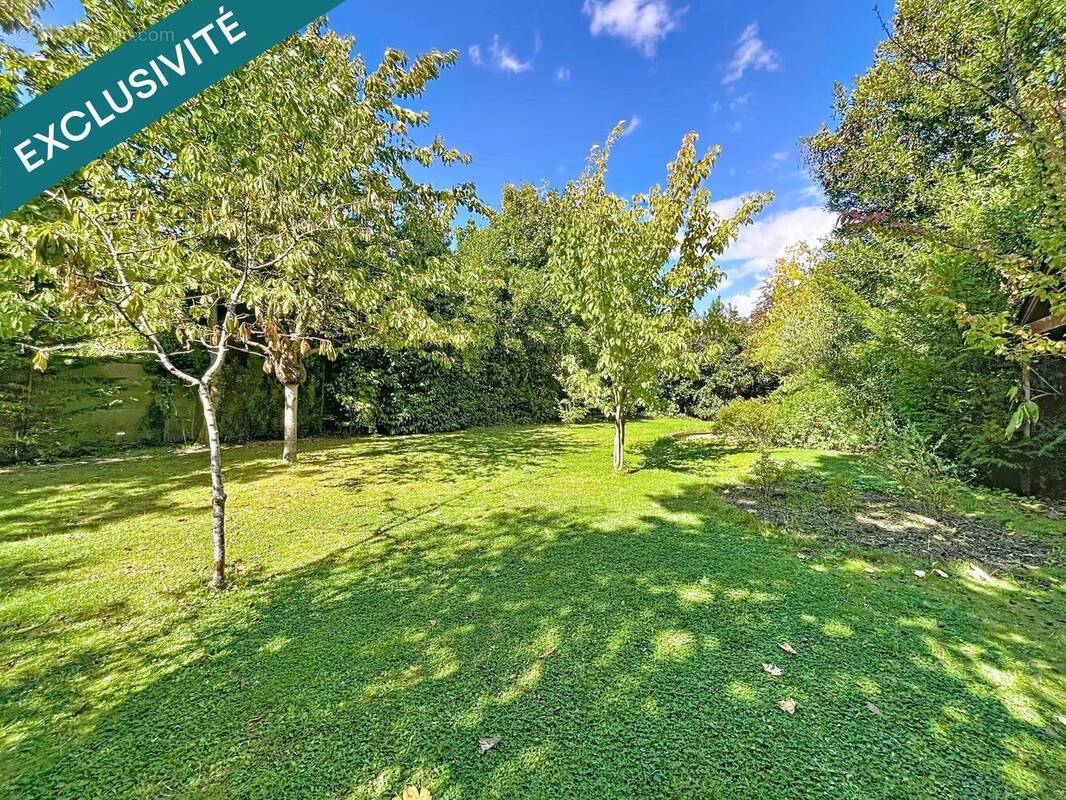 Photo 1 - Terrain à CHATOU