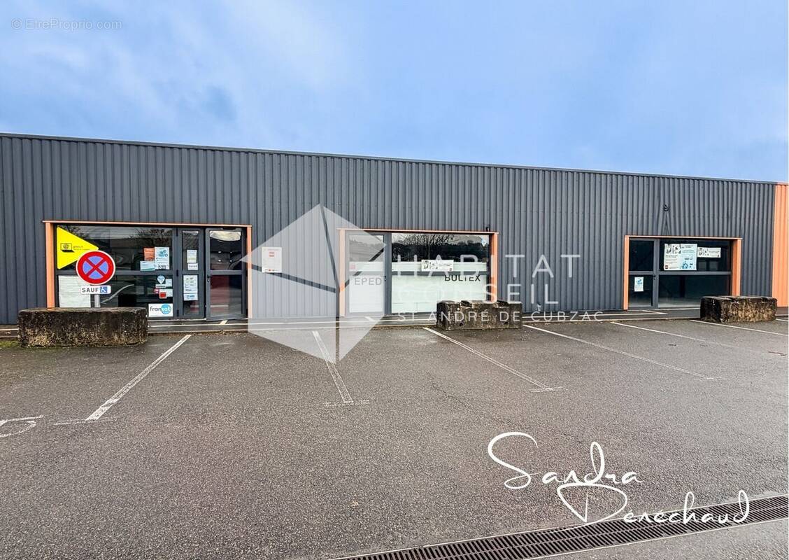 Commerce à CAVIGNAC