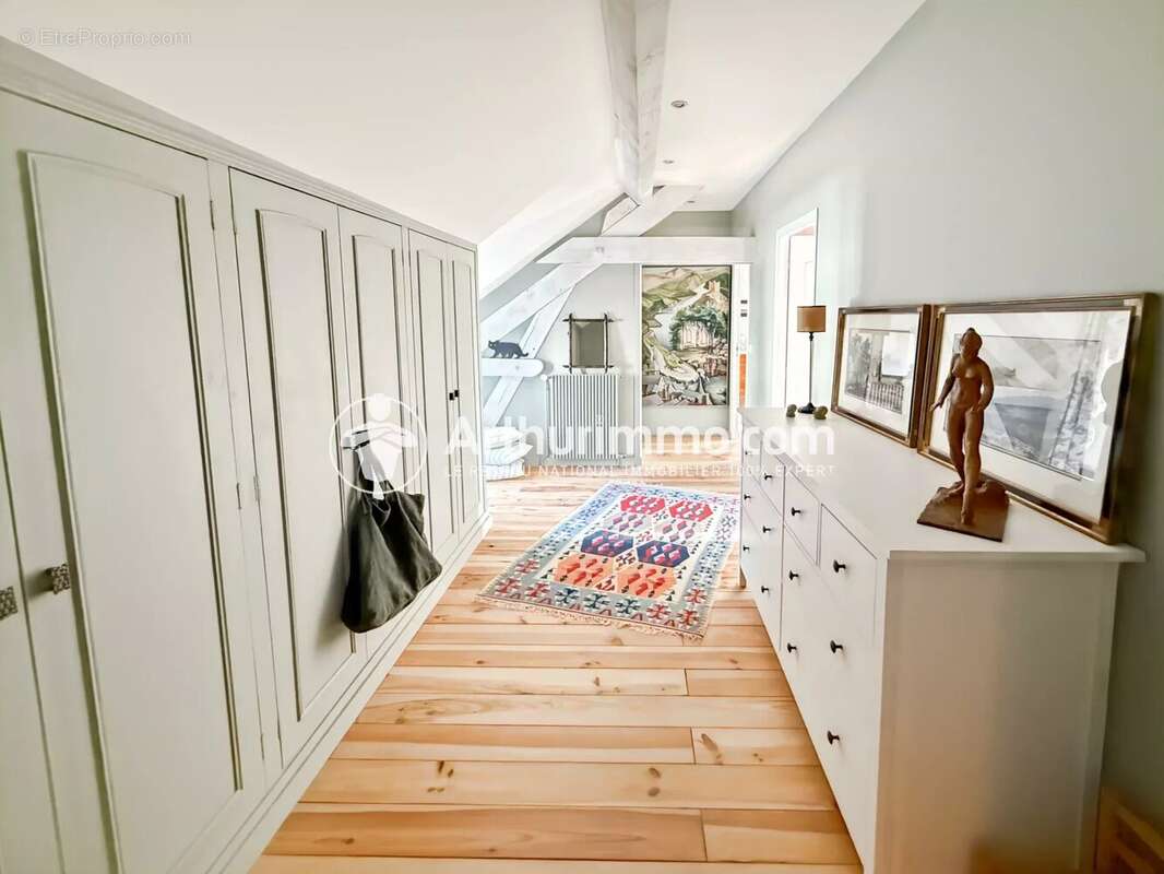 Maison à SOISY-SUR-SEINE